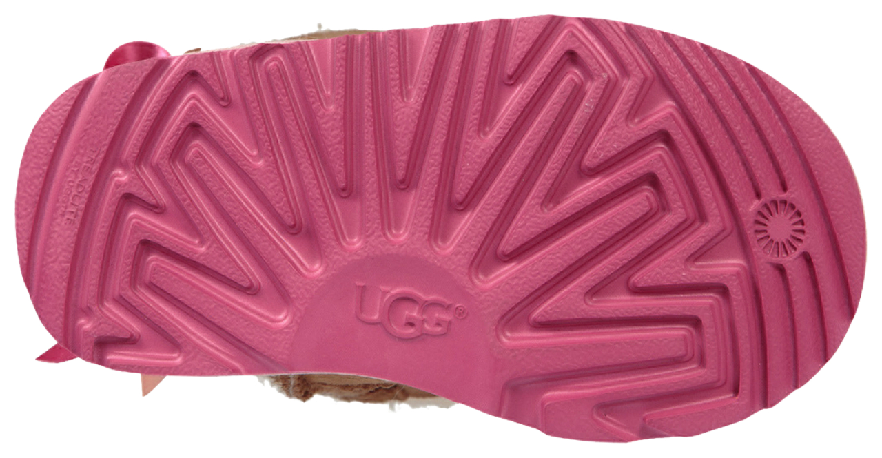 UGG Bailey Bow II Image 5 of 5. Tap to open photo gallery.