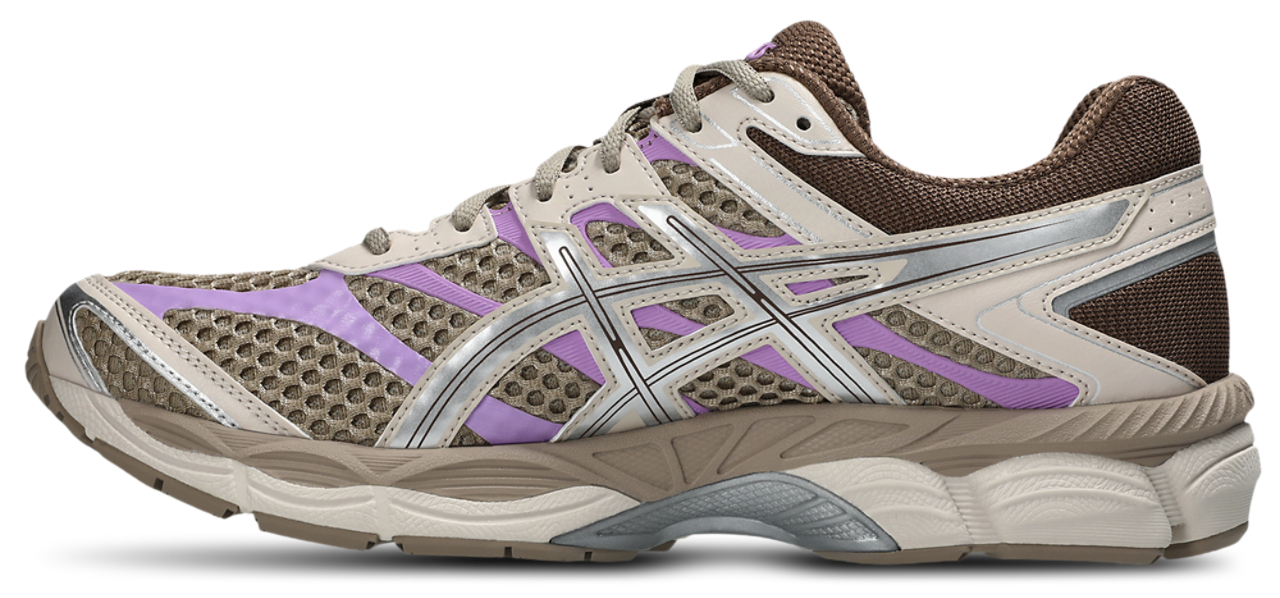 ASICS® GEL-Cumulus 16 Image 2 of 5. Tap to open photo gallery.