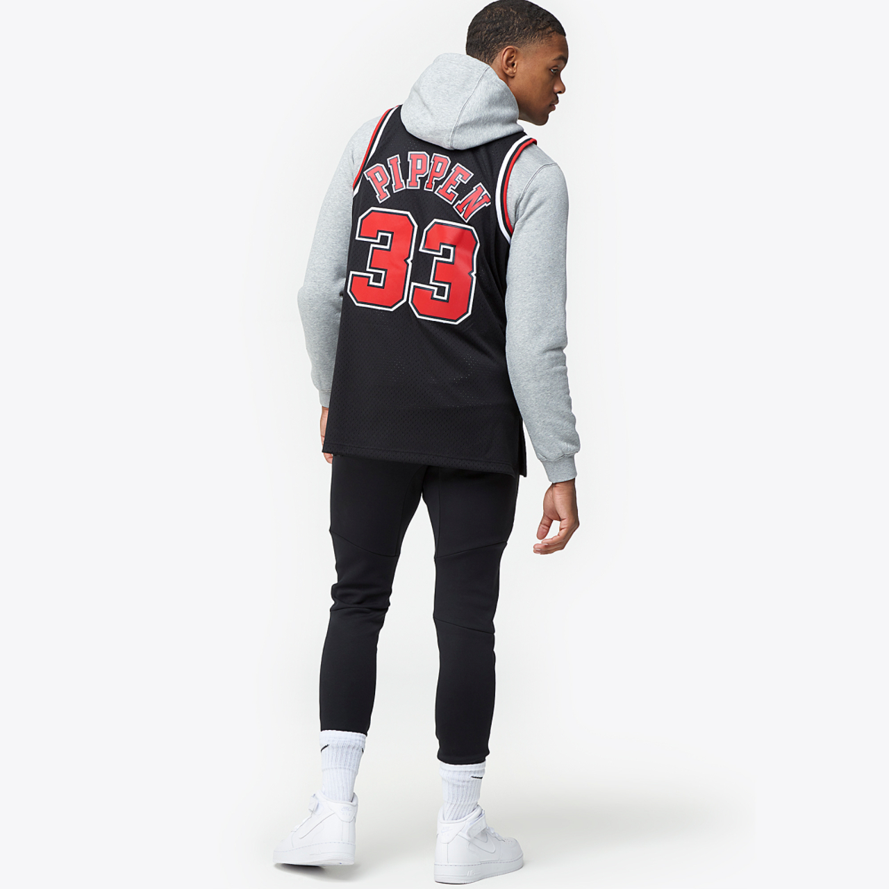 Mitchell & Ness SuperSonics Swingman Jersey Image 6 of 6. Tap to open photo gallery.