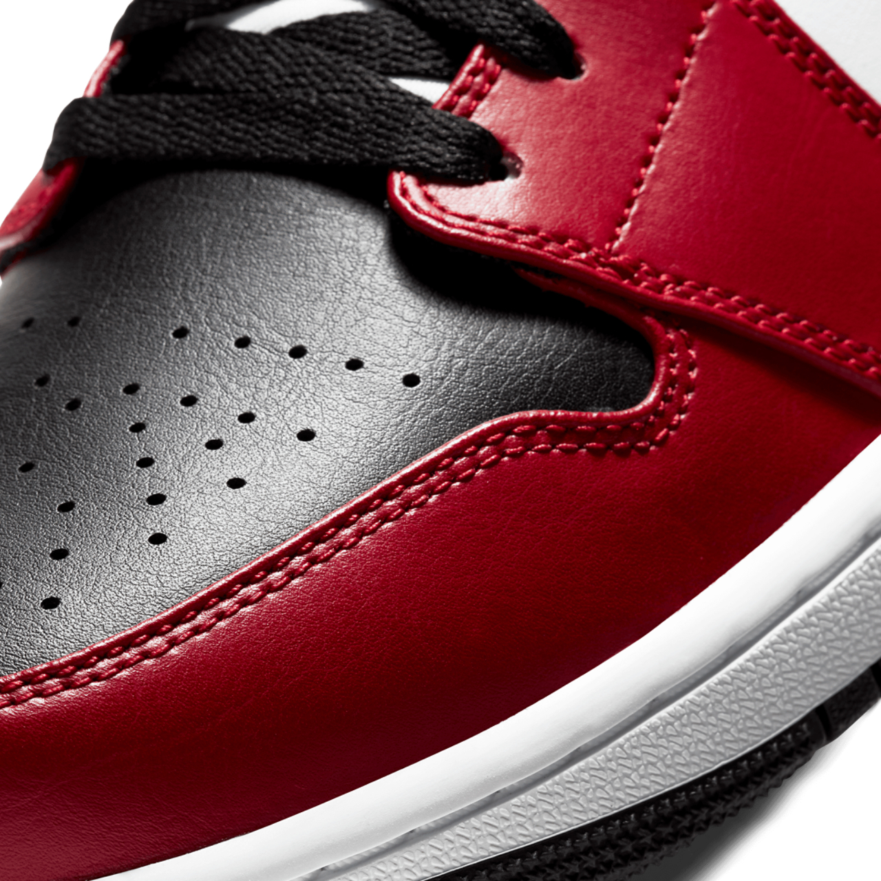 Jordan AJ 1 Mid  Image 8 of 9. Tap to open photo gallery.