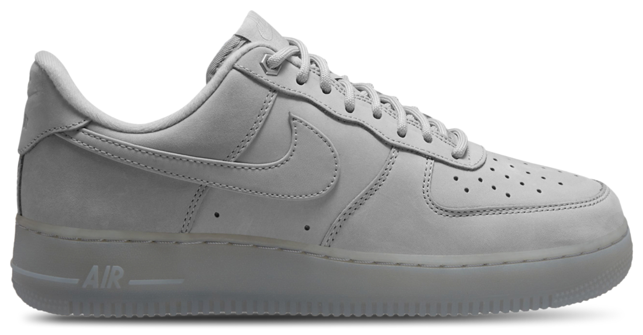 Nike Air Force 1 '07  Image 1 of 4. Tap to open photo gallery.