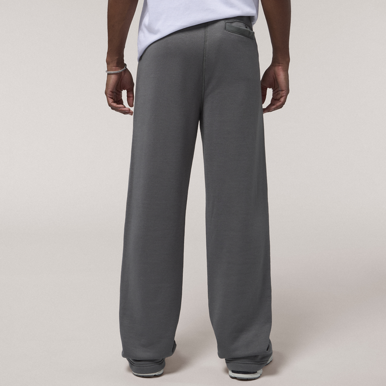 LCKR Nuv Open Hem Relaxed Fit Pants Image 3 of 7. Tap to open photo gallery.