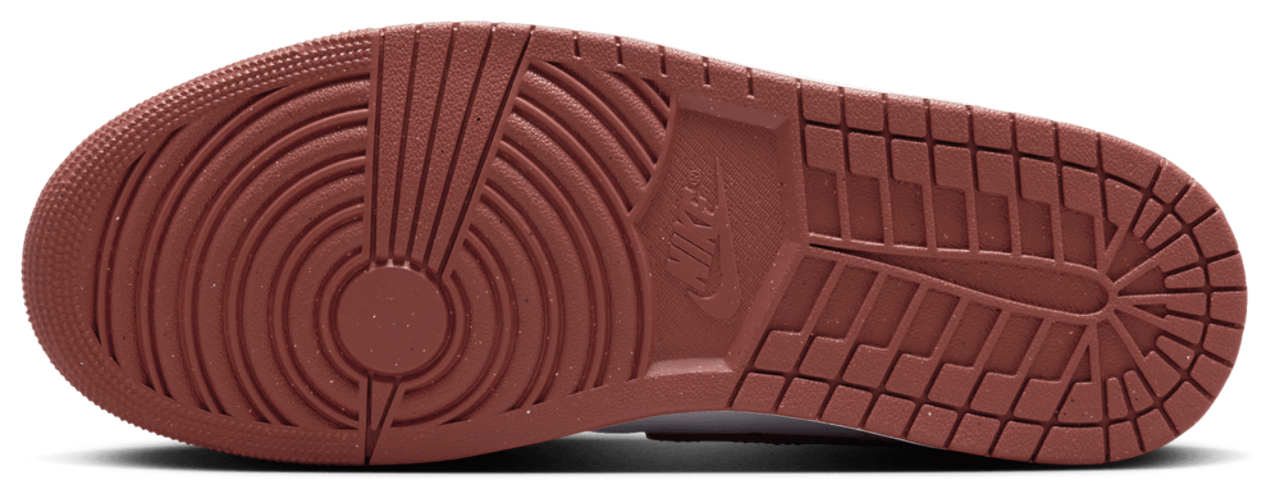 Jordan Air Jordan 1 Mid SE  Image 5 of 8. Tap to open photo gallery.
