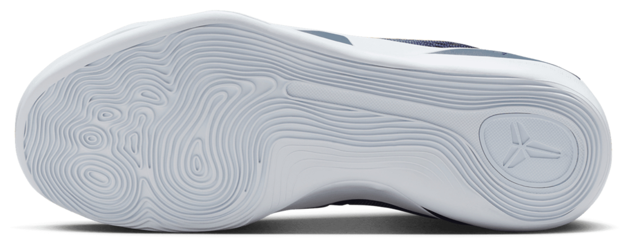 Nike Kobe 9 Elite Low EM  Image 5 of 6. Tap to open photo gallery.