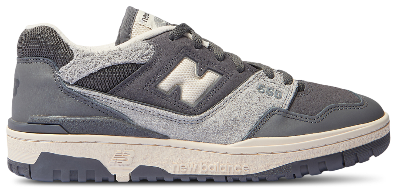 New Balance 550 Image 1 de 5. Appuyez pour ouvrir la galerie de photos.