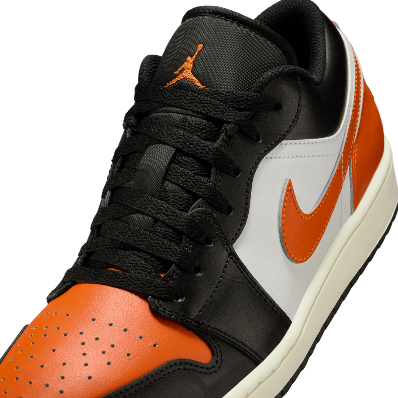 Jordan AJ1 Low  Image 7 of 9. Tap to open photo gallery.