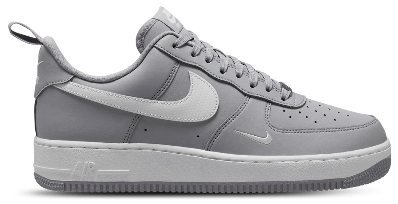 Nike Air Force 1 '07 Tech ESS+ Image 1 de 4. Appuyez pour ouvrir la galerie de photos.