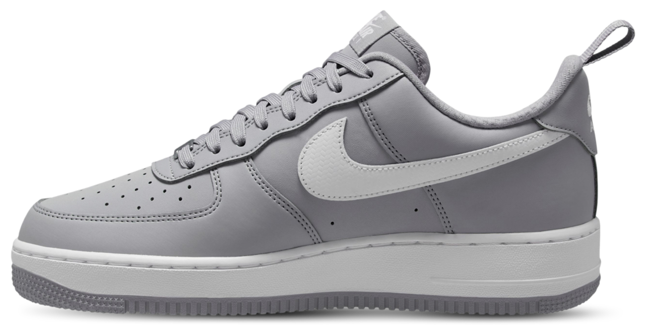 Nike Air Force 1 '07 Tech ESS+ Image 2 de 4. Appuyez pour ouvrir la galerie de photos.