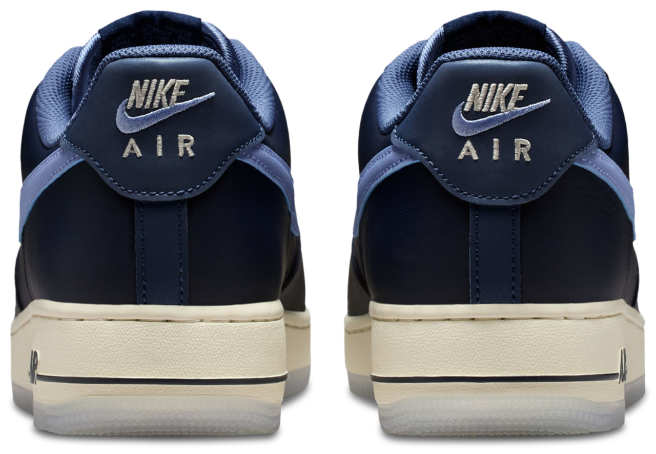 Nike Air Force 1 07  Image 3 of 5. Tap to open photo gallery.