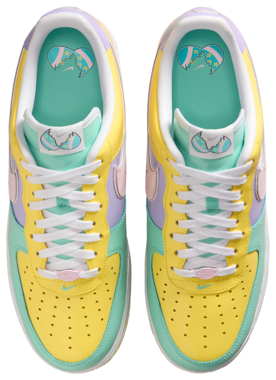 Nike Air Force 1 '07 Image 4 of 5. Tap to open photo gallery.