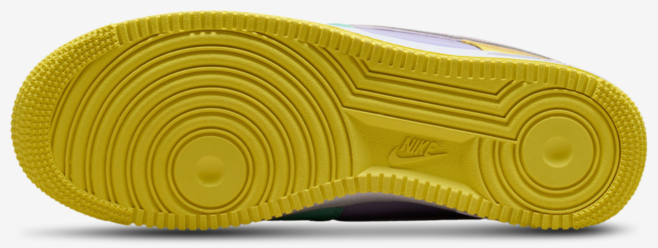 Nike Air Force 1 '07 Image 5 of 5. Tap to open photo gallery.