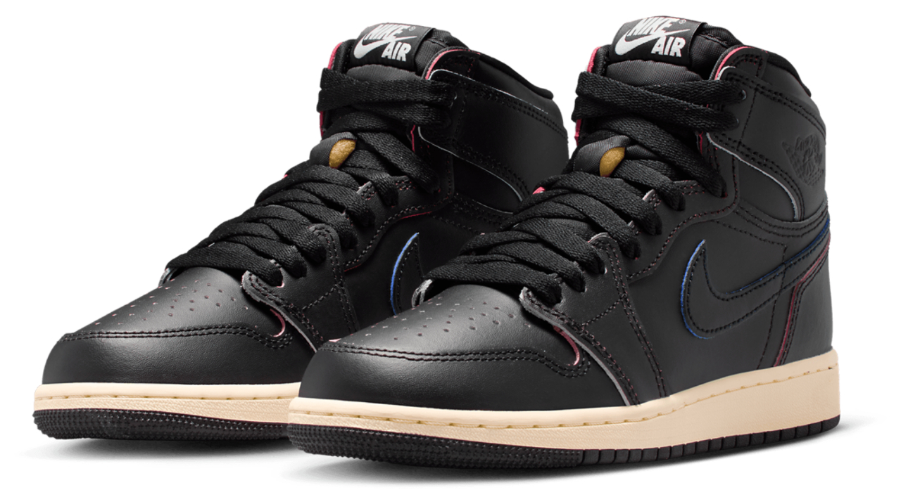 Jordan Retro 1 High OG  Image 6 of 8. Tap to open photo gallery.
