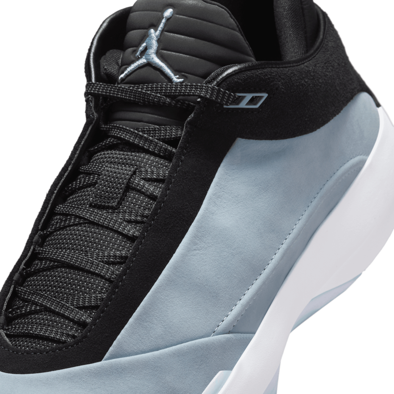 Jordan Air Jordan 40  Image 7 of 9. Tap to open photo gallery.