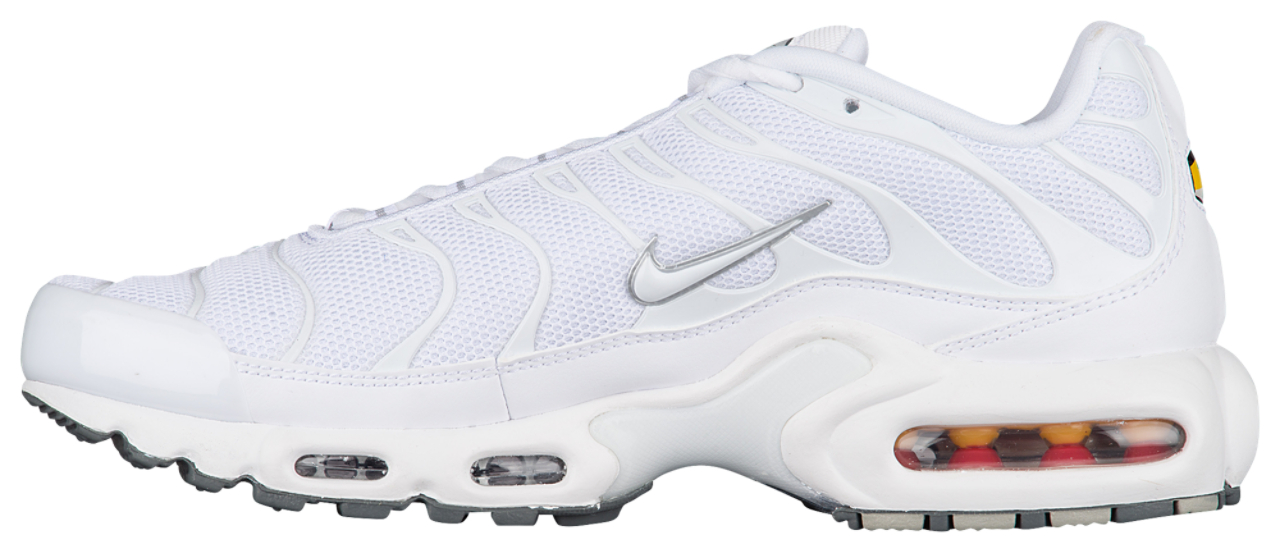 Nike Air Max Plus Image 3 de 6. Appuyez pour ouvrir la galerie de photos.