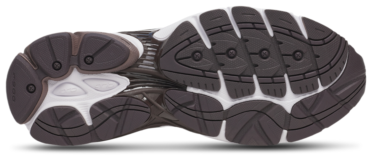Saucony Progrid Omni 9  Image 5 of 5. Tap to open photo gallery.