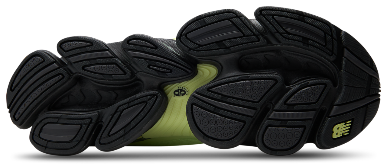 New Balance 2000 Image 5 of 13. Tap to open photo gallery.