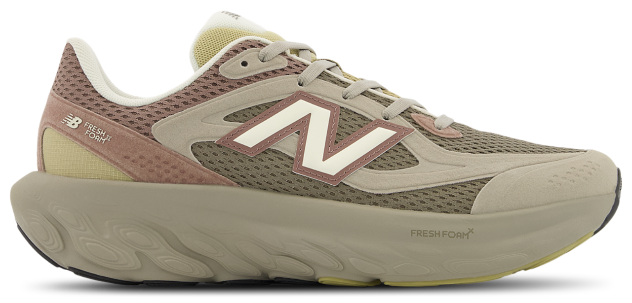 New Balance FF Trainer Image 1 of 4. Tap to open photo gallery.