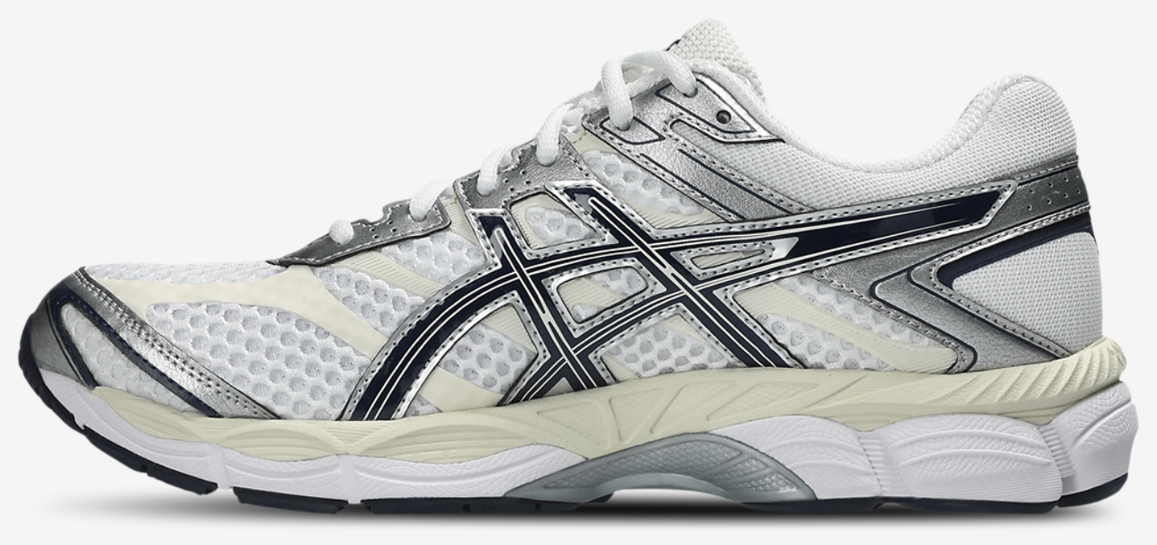 ASICS® GEL-Cumulus 16 Image 2 of 5. Tap to open photo gallery.