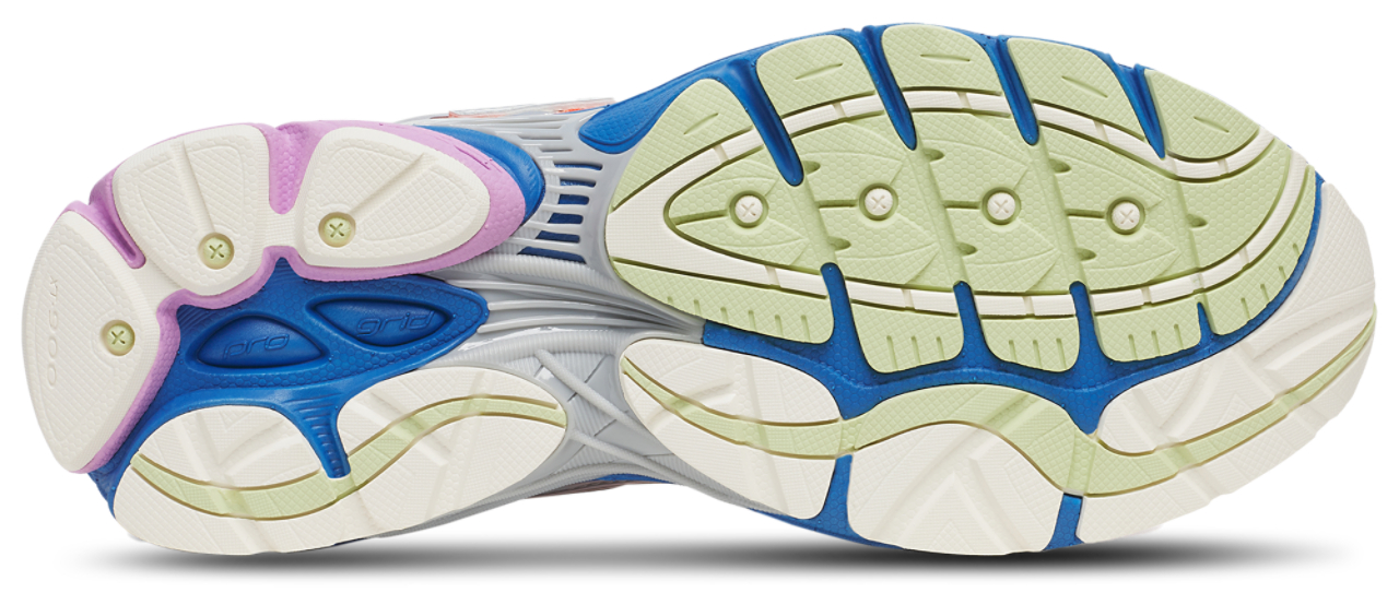 Saucony Progrid Omni 9 Image 5 of 5. Tap to open photo gallery.