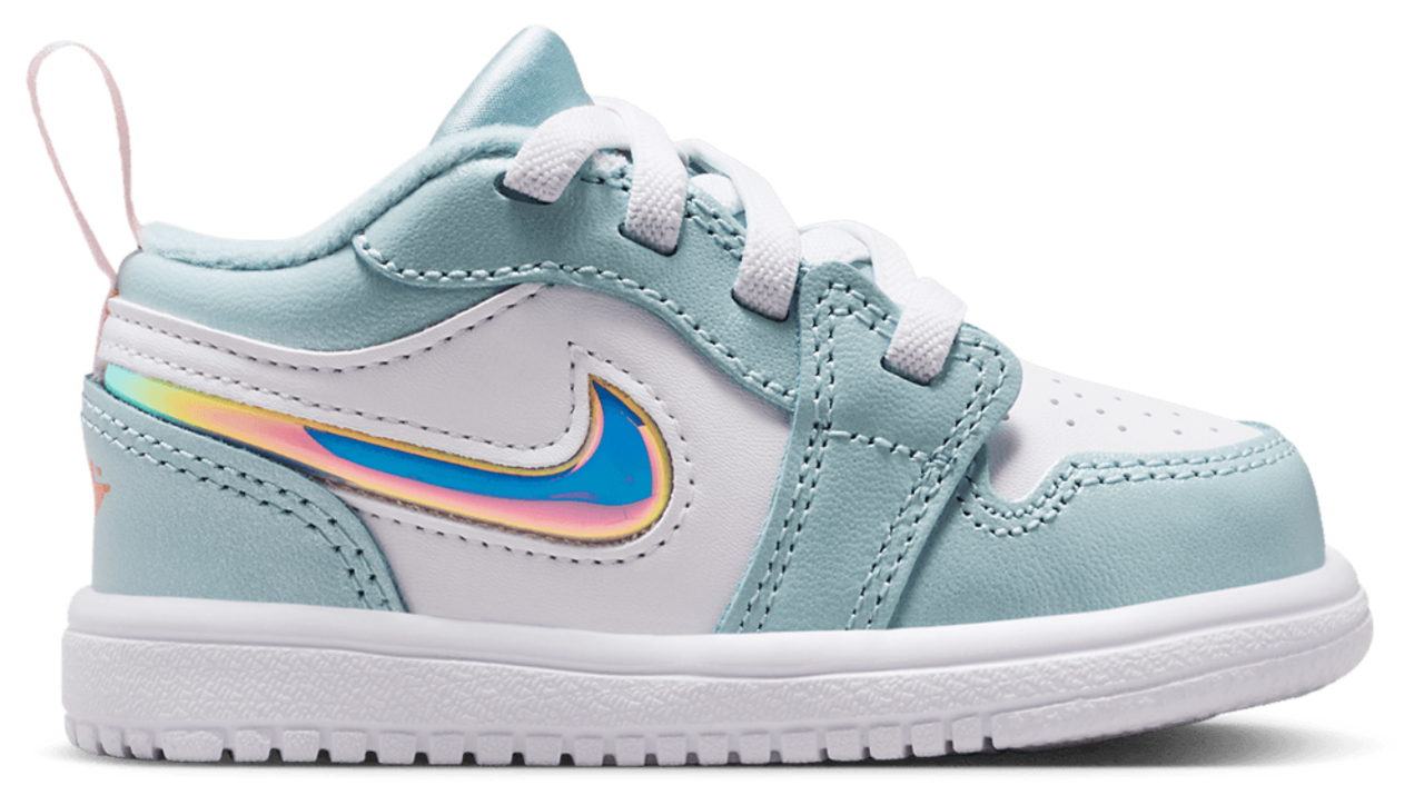 Jordan 1 Low Alt SE Fem Image 1 of 8. Tap to open photo gallery.