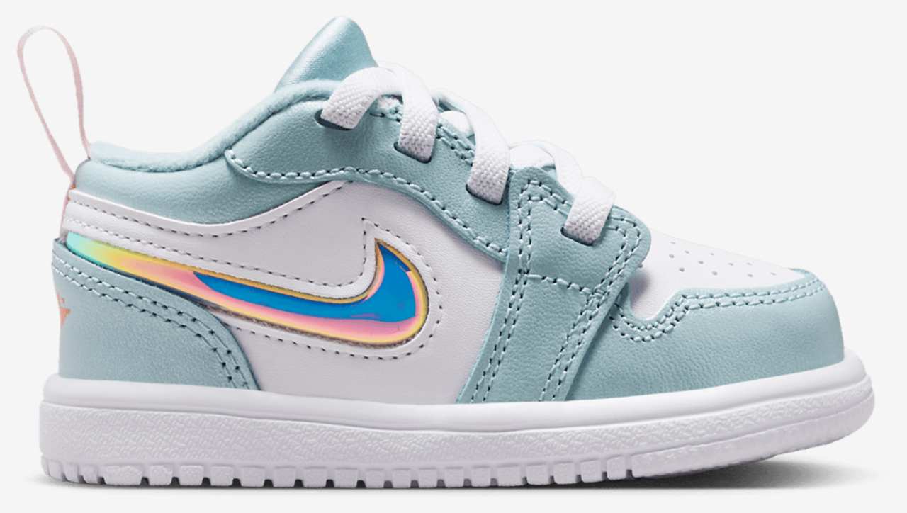 Jordan 1 Low Alt SE Fem Image 1 of 8. Tap to open photo gallery.