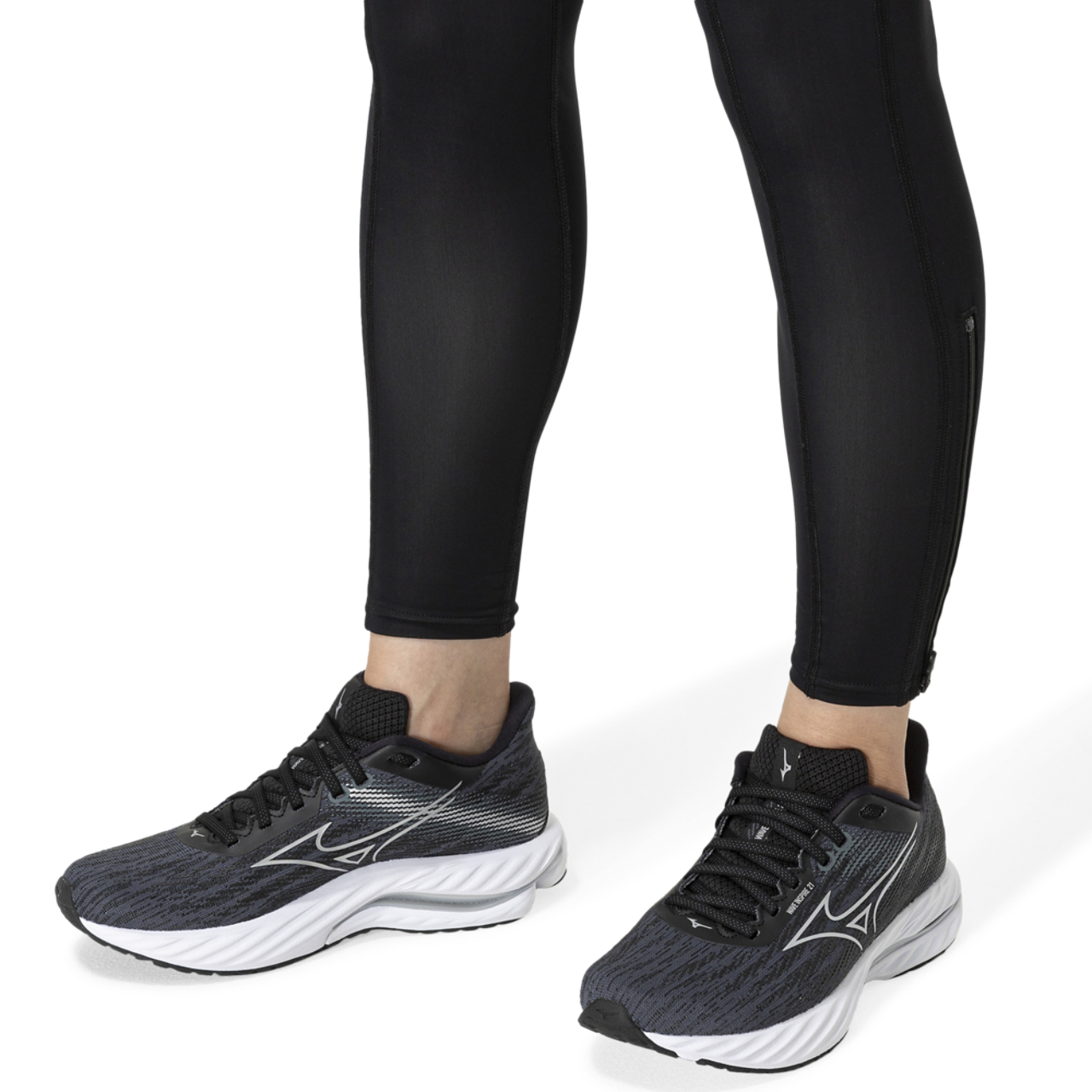 Mizuno Inspire 21 Image 9 of 9. Tap to open photo gallery.