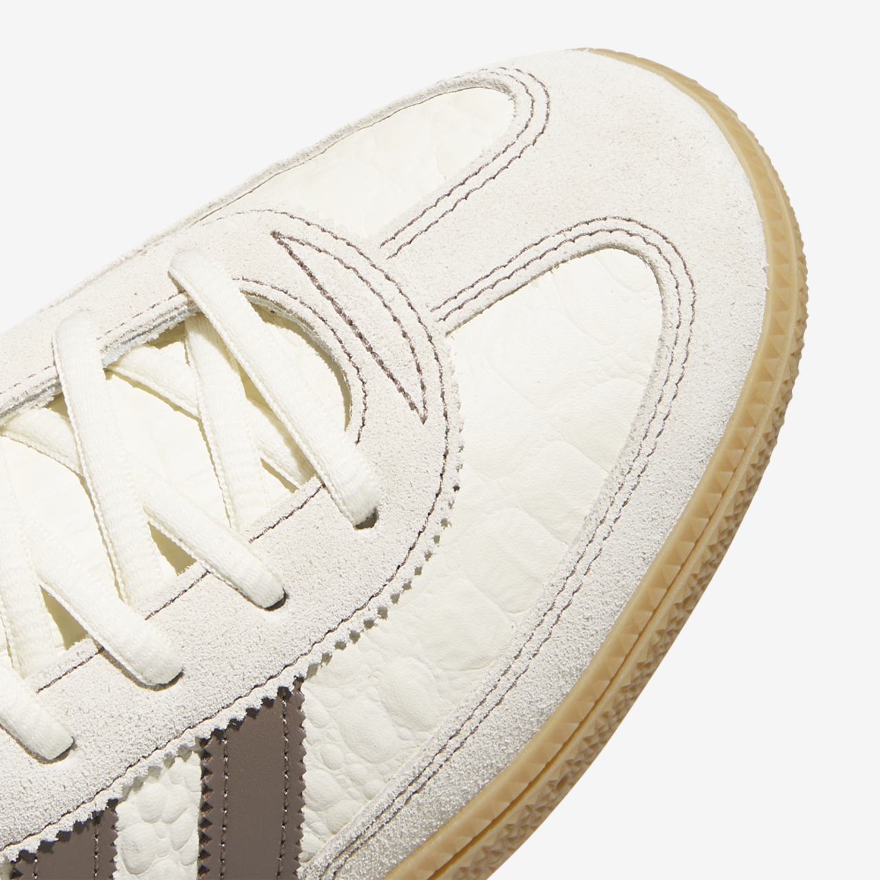adidas Originals Handball Spezial Image 6 of 7. Tap to open photo gallery.