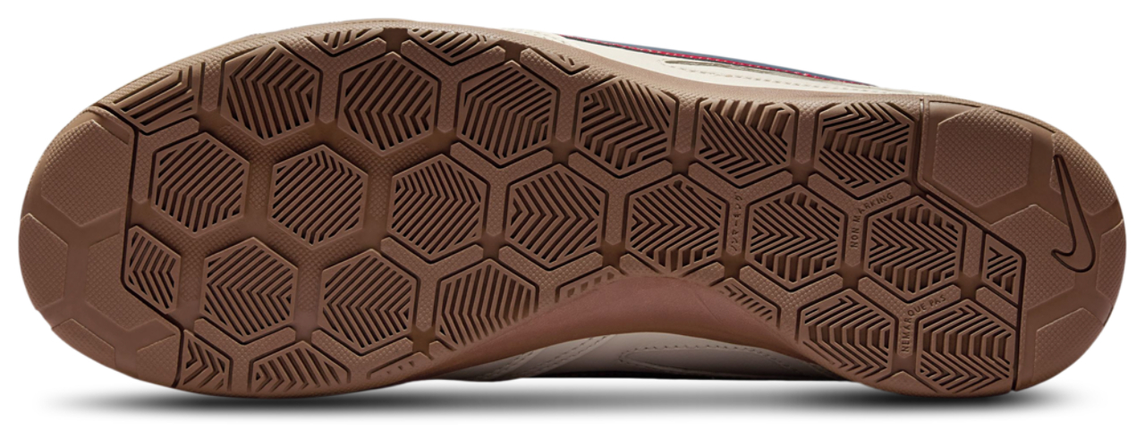 Nike Gato  Image 5 of 5. Tap to open photo gallery.