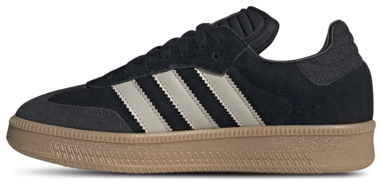 adidas Samba XLG Image 2 de 5. Appuyez pour ouvrir la galerie de photos.