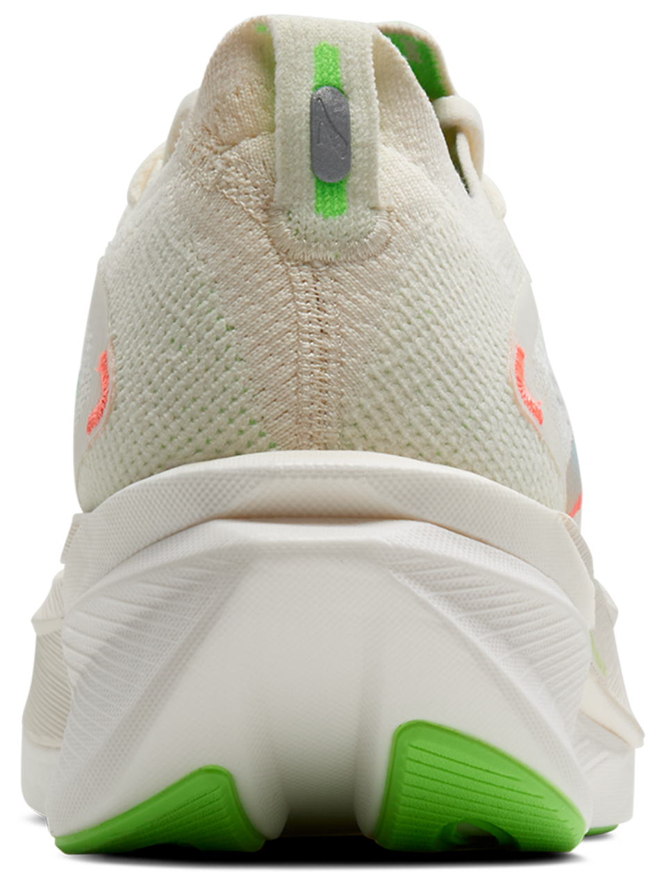 Brooks Hyperion Max 3 Image 3 of 5. Tap to open photo gallery.