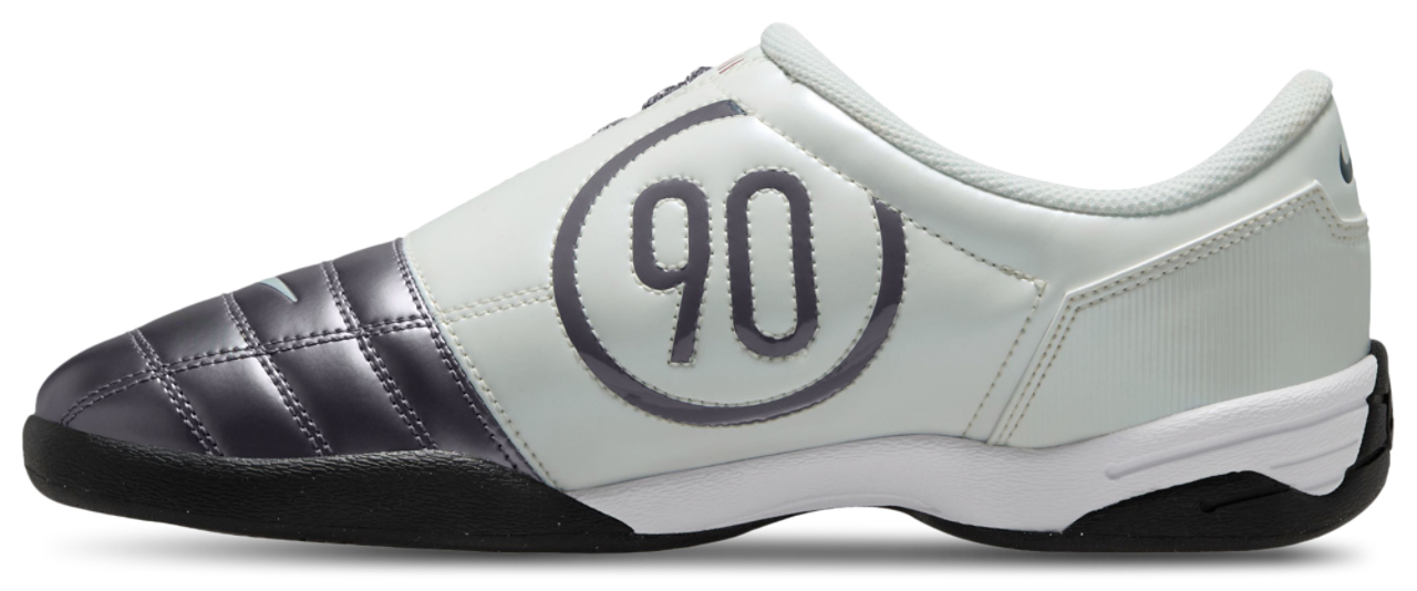 Nike Total 90 Image 2 de 4. Appuyez pour ouvrir la galerie de photos.