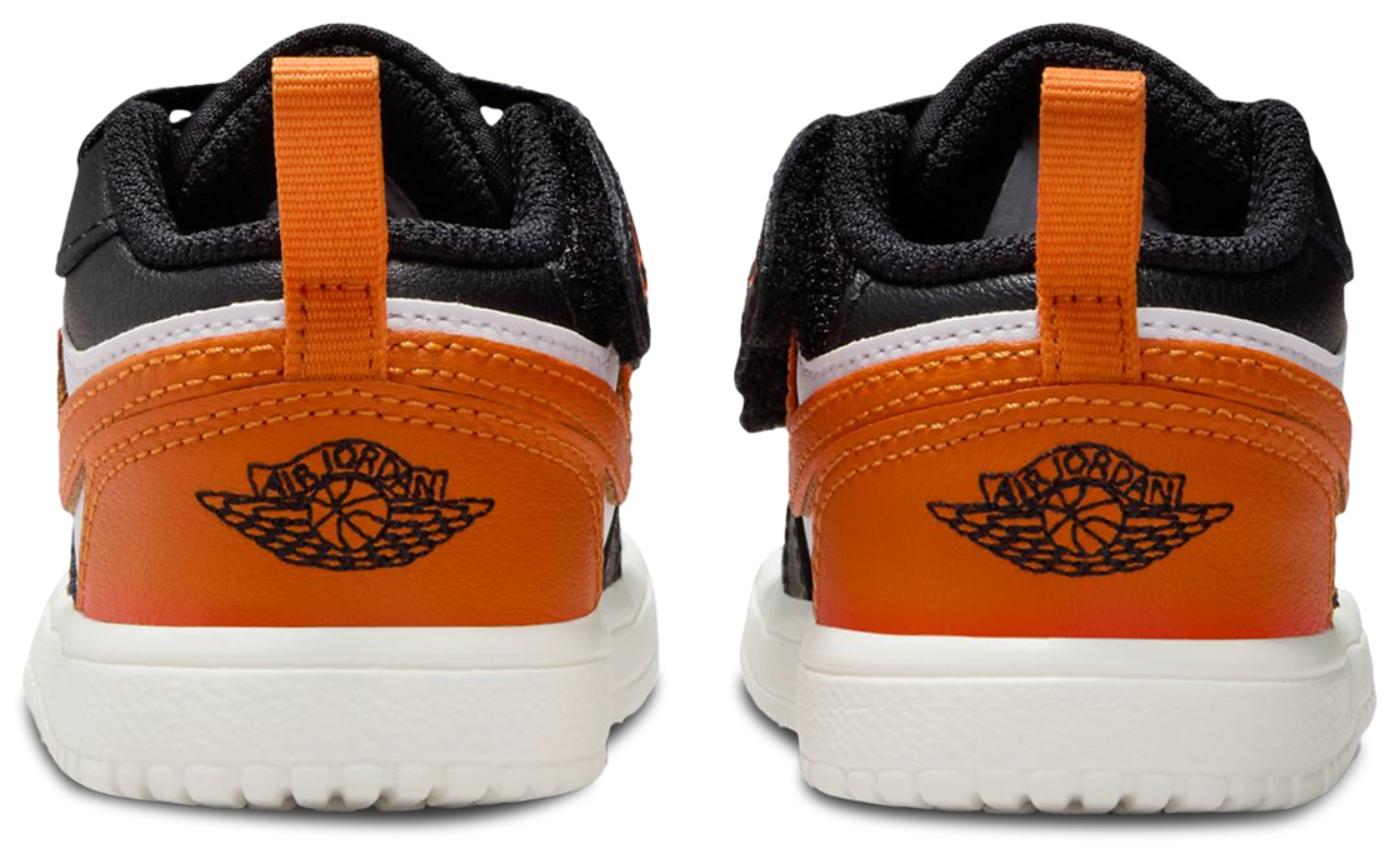 Jordan AJ 1 Low SE  Image 3 of 5. Tap to open photo gallery.