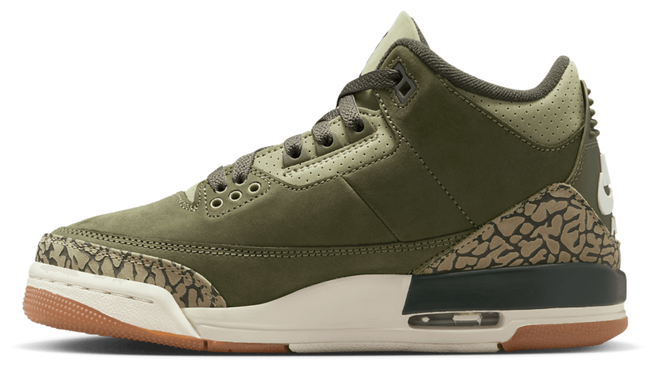 Jordan Retro 3  Image 2 of 8. Tap to open photo gallery.