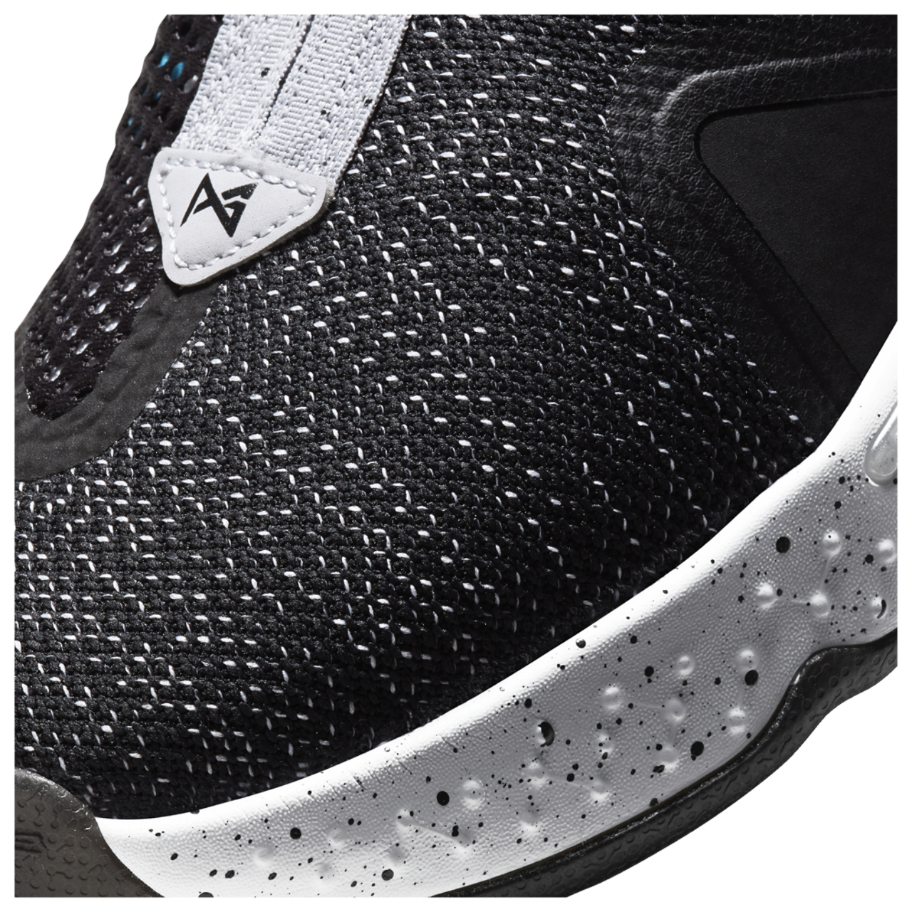 Nike PG 4 Image 7 of 8. Tap to open photo gallery.