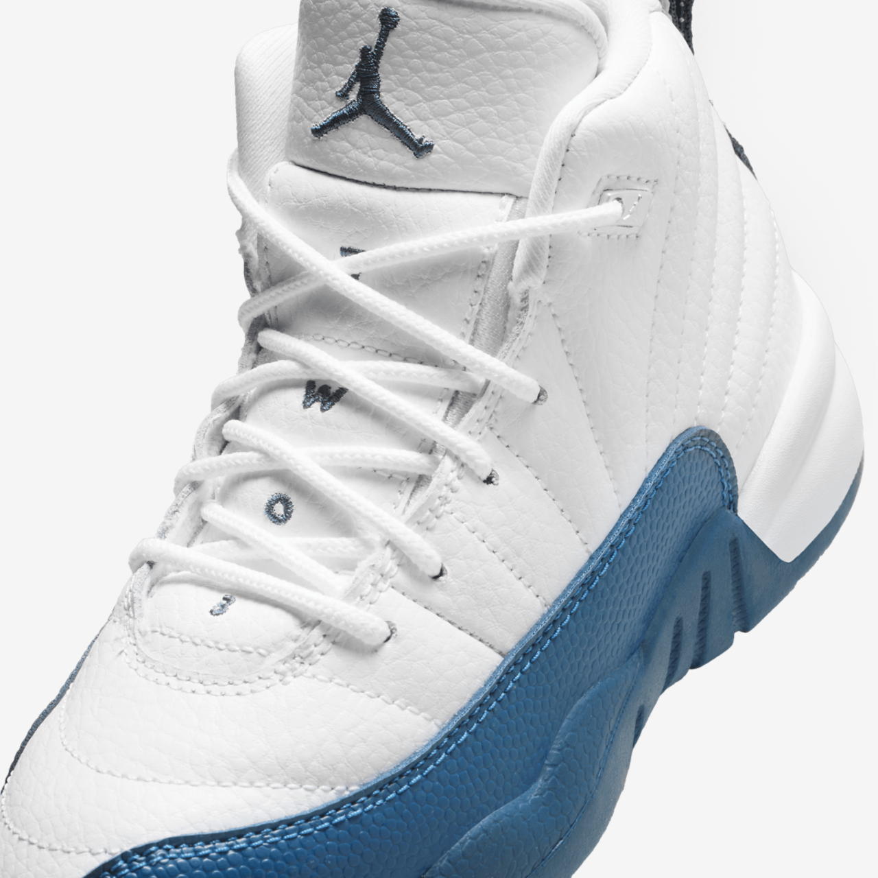 Jordan Retro 12 Image 7 of 8. Tap to open photo gallery.