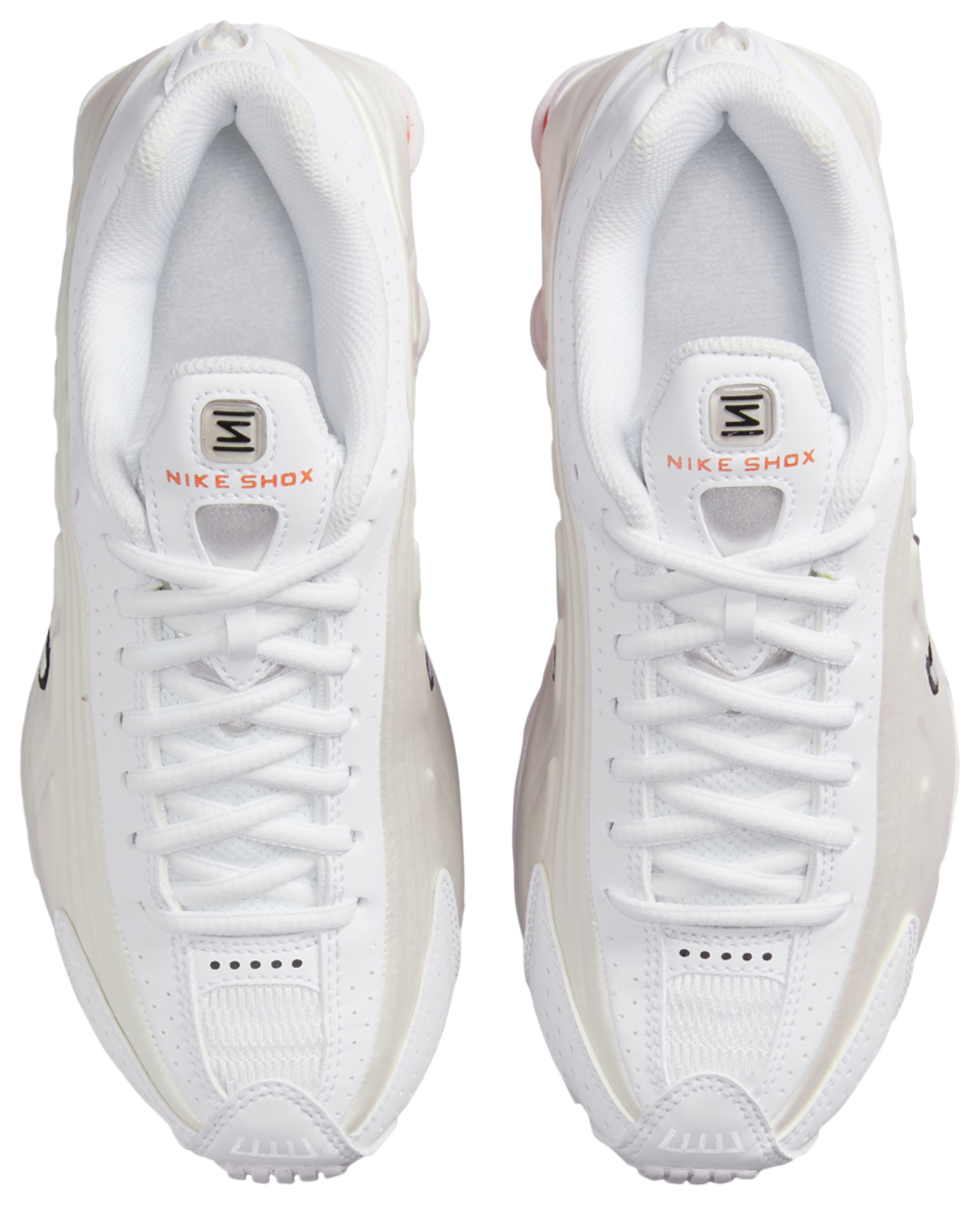 Nike Shox R4 Image 4 de 8. Appuyez pour ouvrir la galerie de photos.