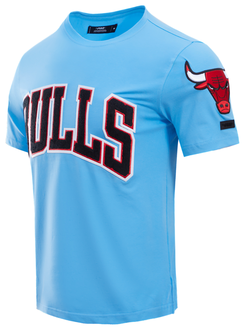 Pro Standard Bulls BP T-Shirt Image 3 of 8. Tap to open photo gallery.