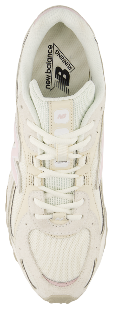 New Balance 204L Image 3 of 4. Tap to open photo gallery.