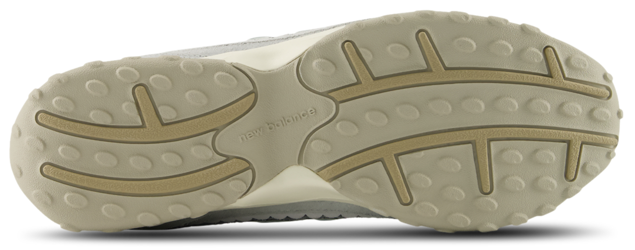 New Balance 204L  Image 5 of 5. Tap to open photo gallery.