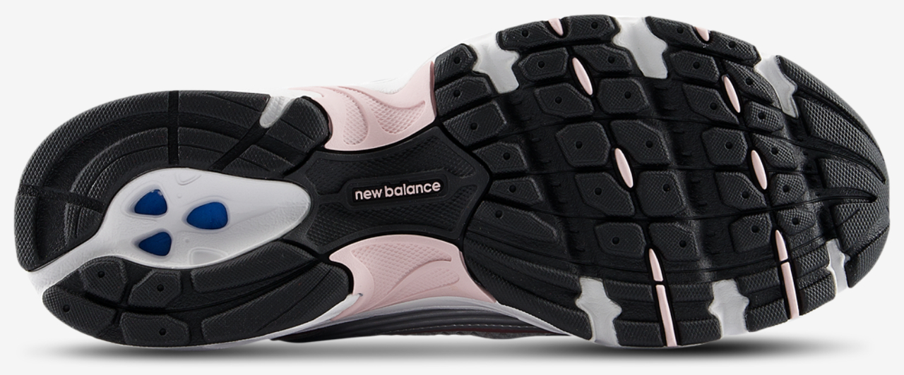 New Balance 530 Image 5 of 6. Tap to open photo gallery.