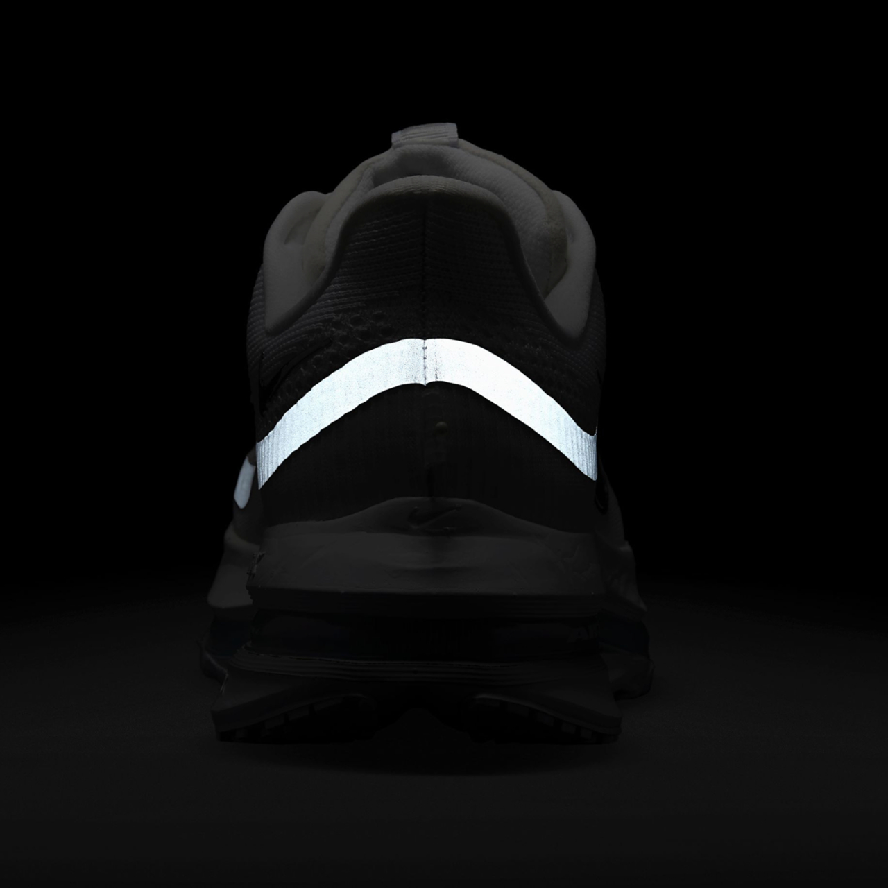Nike Pegasus Premium Image 6 de 8. Appuyez pour ouvrir la galerie de photos.