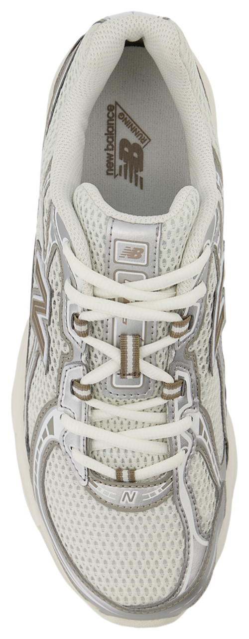 New Balance 740 Image 3 de 4. Appuyez pour ouvrir la galerie de photos.