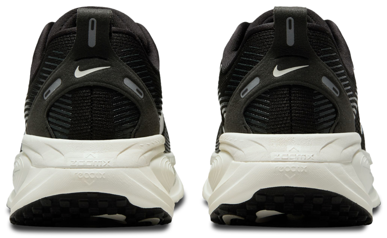 Nike Vomero 18  Image 3 of 7. Tap to open photo gallery.