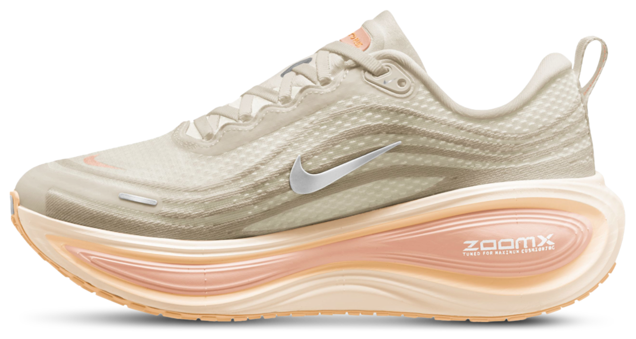 Nike Vomero Plus Image 2 of 4. Tap to open photo gallery.