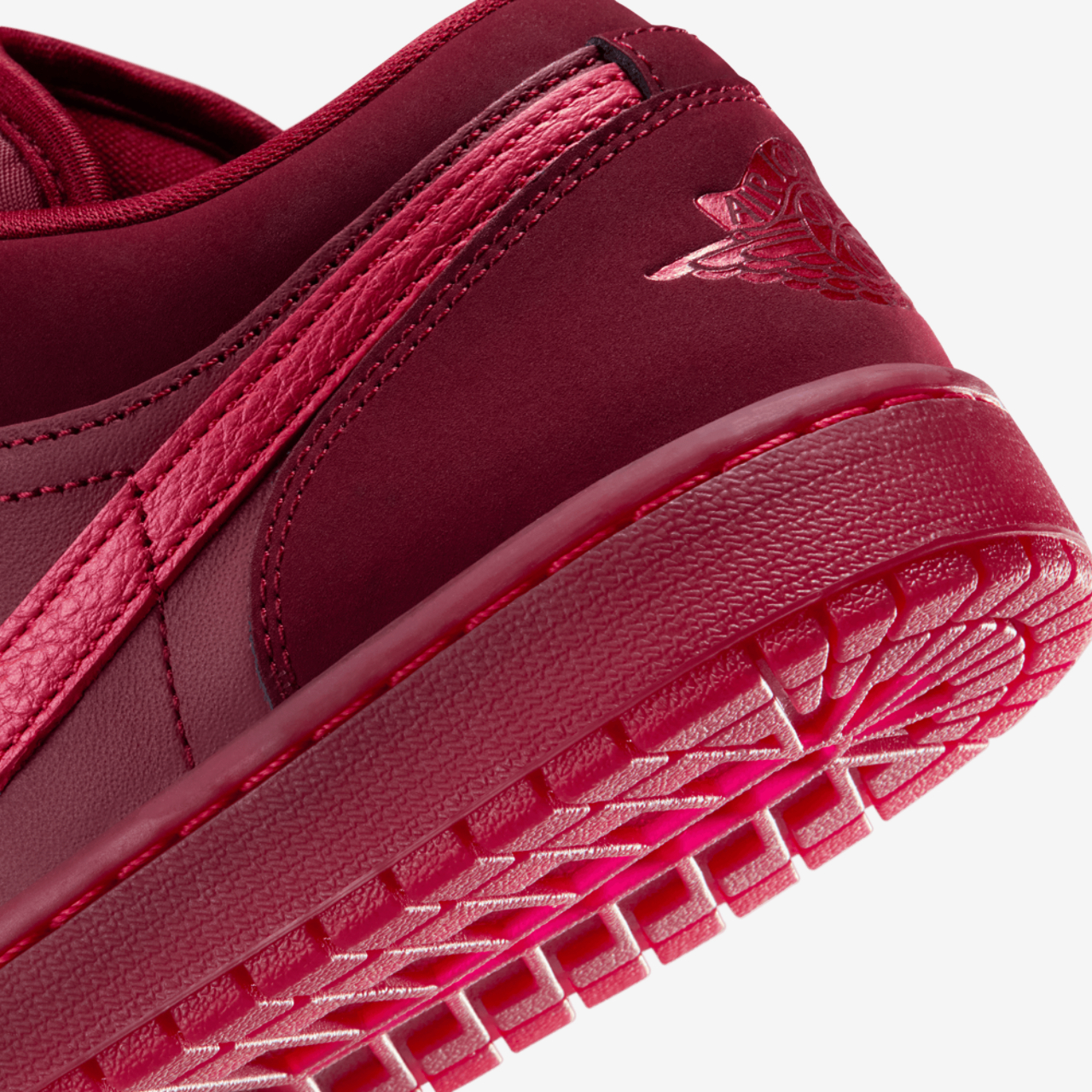 Jordan Air Jordan 1 Low SE Image 8 of 8. Tap to open photo gallery.