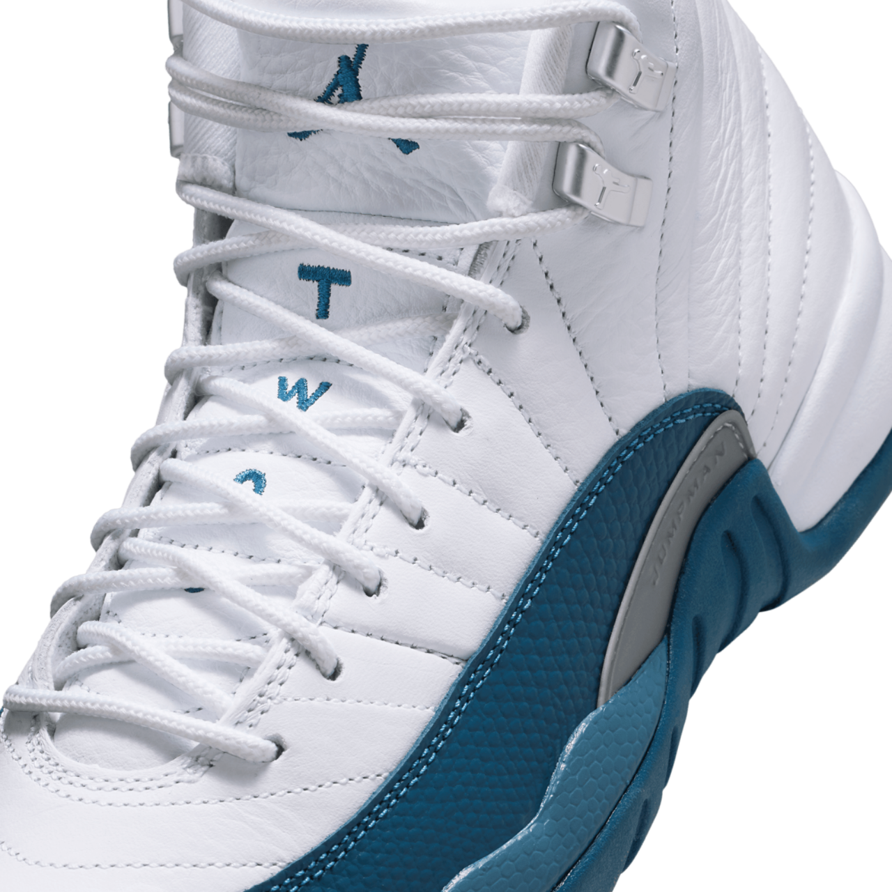 Jordan Retro 12 Image 7 of 8. Tap to open photo gallery.