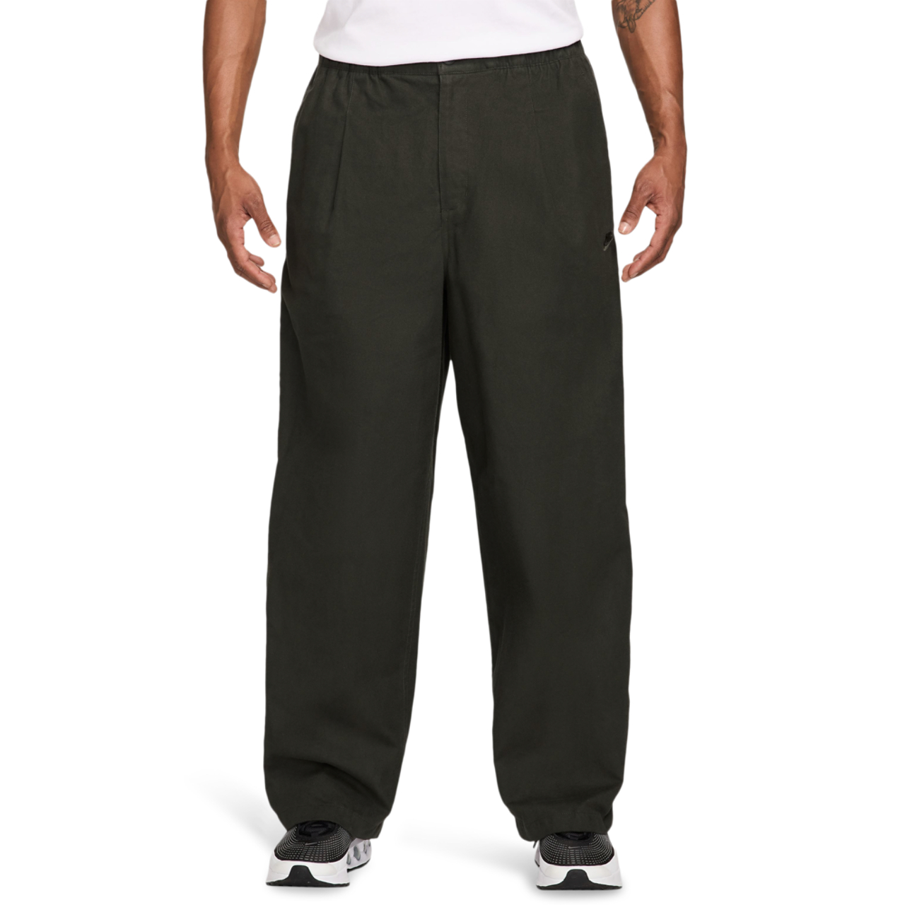 Nike Club Heavyweight Balloon Pants  Image 1 of 3. Tap to open photo gallery.