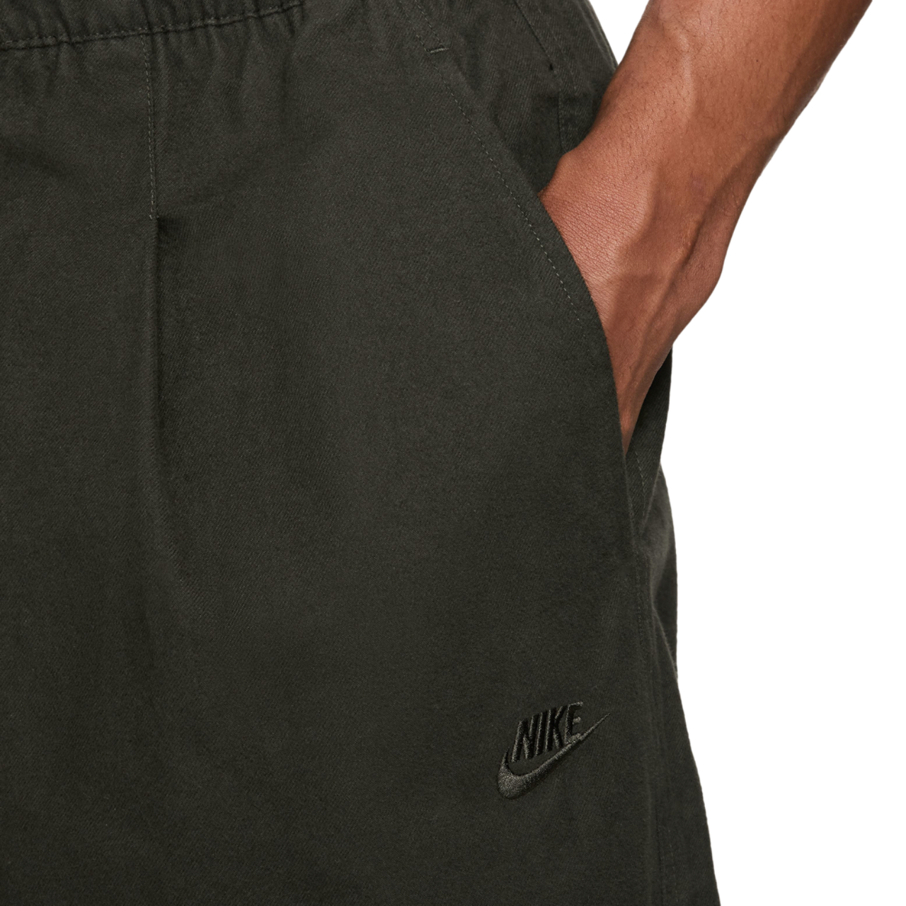 Nike Club Heavyweight Balloon Pants  Image 3 of 3. Tap to open photo gallery.