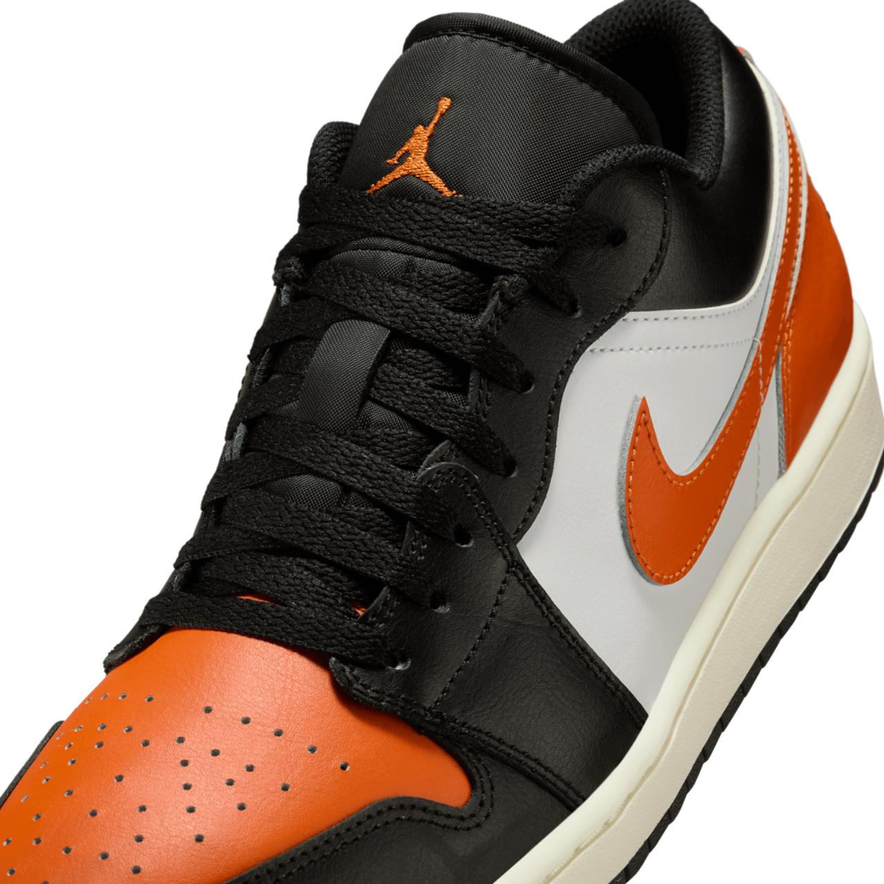 Jordan AJ 1 Low Image 7 of 9. Tap to open photo gallery.