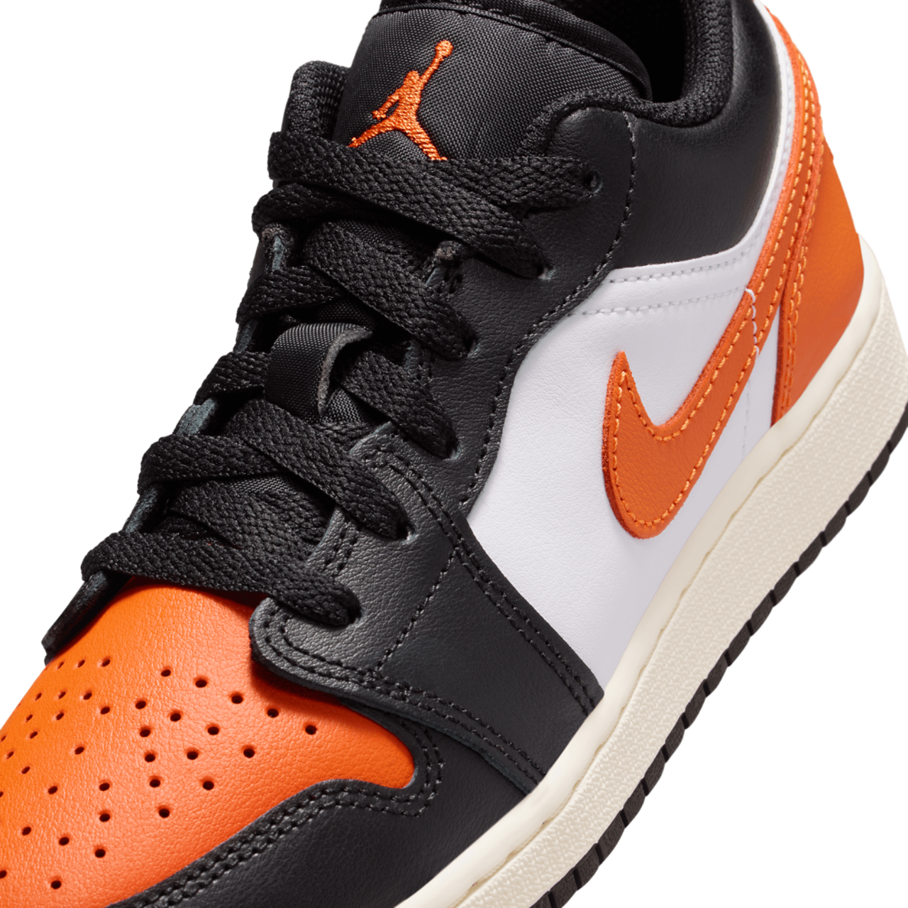 Jordan AJ 1 Low Image 7 of 8. Tap to open photo gallery.